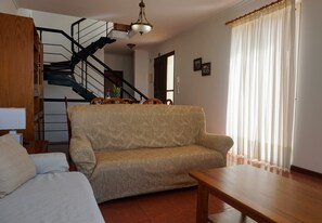 Smart TV - Your Home in Madeira (Funchal)