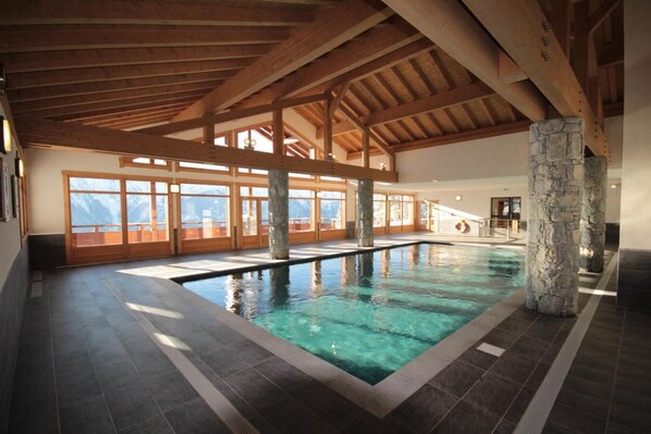 Piscine couverte, piscine chauffée
