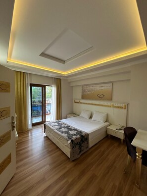 Standard Double Room, 1 Queen Bed | Minibar, desk, laptop workspace, iron/ironing board - Barby Butik Otel (Kemer)