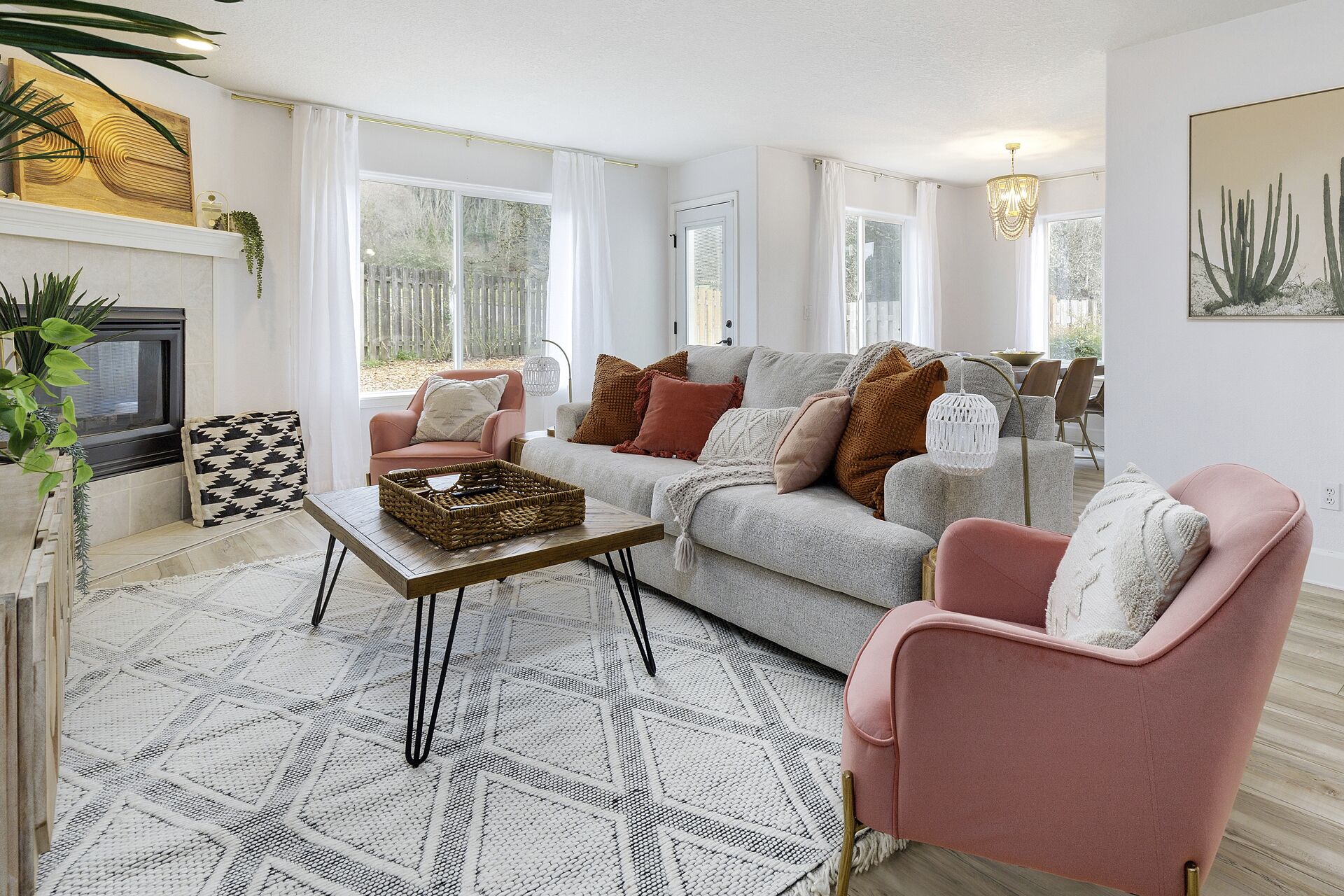 Walkable 4BDR Charmer - Close to Wine Country and Downtown!