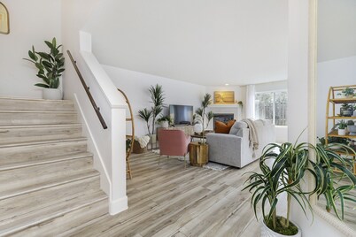 Beautiful 4BR Retreat Walkable to Dining + Shops
