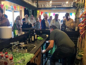 Bar (på overnattingsstedet)