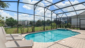 Unclassified image, 5 of 45, button