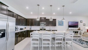 Luokittelematon kuva, 5 kautta 23, painike