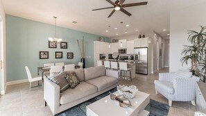 Fernseher, Tischfußball