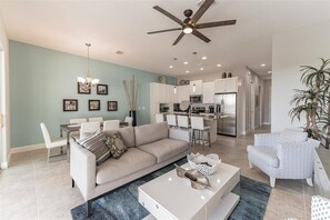 Smart TV y futbolito 