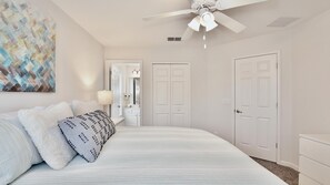 6 bedrooms, iron/ironing board, WiFi, bed sheets