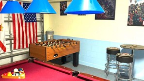 Unclassified image, 4 of 25, button