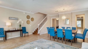 Dining - Luxury Villa pool/jacuzzi, gated resort, great location, sleeps 16. (Kissimmee)