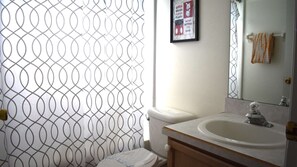 Hair dryer, towels - Comfortable vacation pool home, 10 mins to Walt Disney World® Resort! (Kissimmee)
