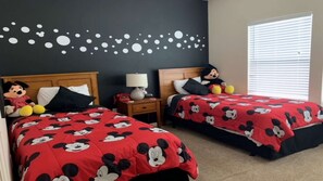 4 bedrooms, iron/ironing board, free WiFi, bed sheets