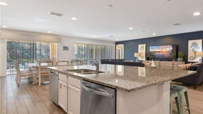 Unclassified image, 4 of 21, button