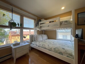 2 dormitorios, escritorio, tabla de planchar con plancha y wifi gratis