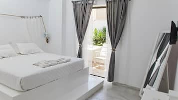 Deluxe Room | Premium bedding, free minibar, individually decorated