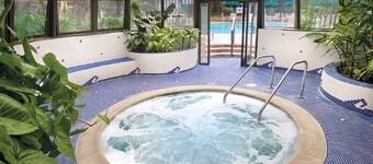 SERENE STUDIO AT MARINA RESORT! KITCHEN! SLEEPS 4!