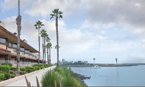 SERENE STUDIO AT MARINA RESORT! KITCHEN! SLEEPS 4!