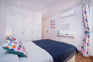 2 sovrum, värdeförvaringsskåp på rummet och strykjärn/strykbräda