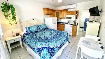 1 bedroom, desk, iron/ironing board, travel cot