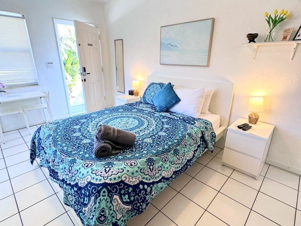 1 bedroom, desk, iron/ironing board, travel cot