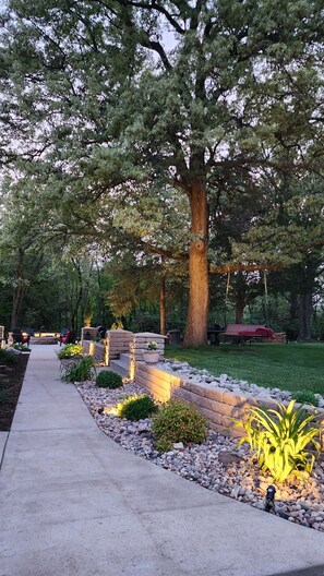 المنطقة المحيطة بالمنشأة