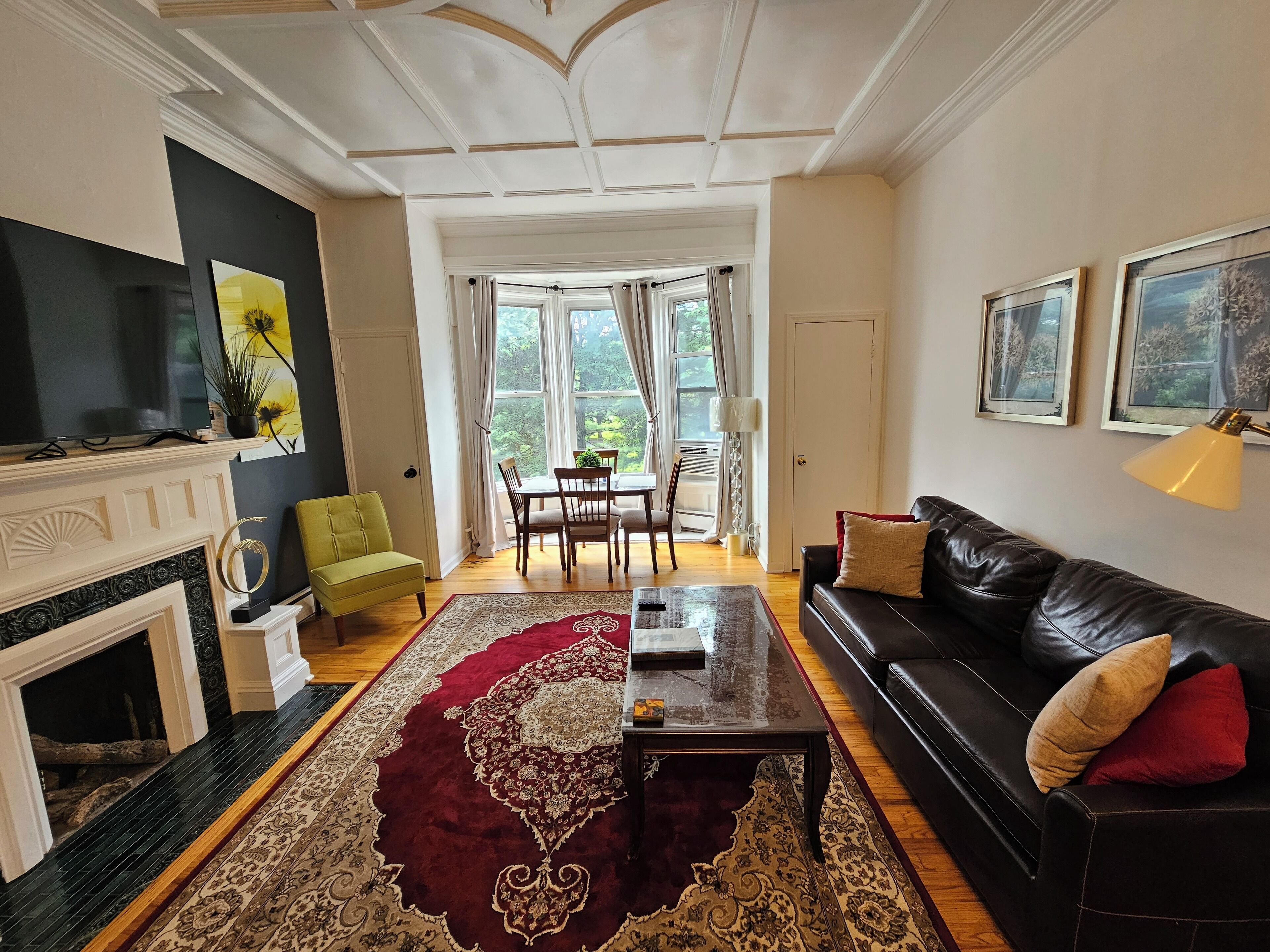 Washington Parkside Queen 1 Bedroom In 1800s Brownstone!