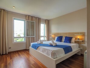 2 soverom, strykejern/-brett, wi-fi (inkludert) og sengetøy