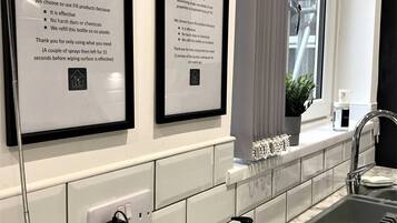 Premium House, Private Bathroom | Shared kitchen