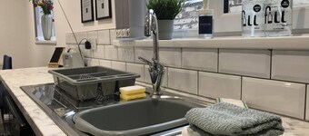 Stylish Modern 3-bed House nr Manchester City ctr