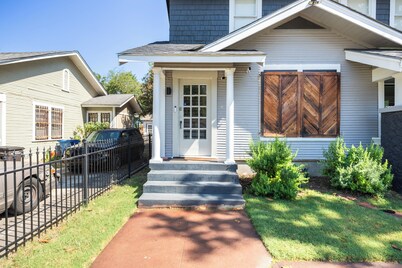 6 bedroom spacious living near downtown