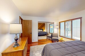 1 bedroom, iron/ironing board, internet, bed sheets
