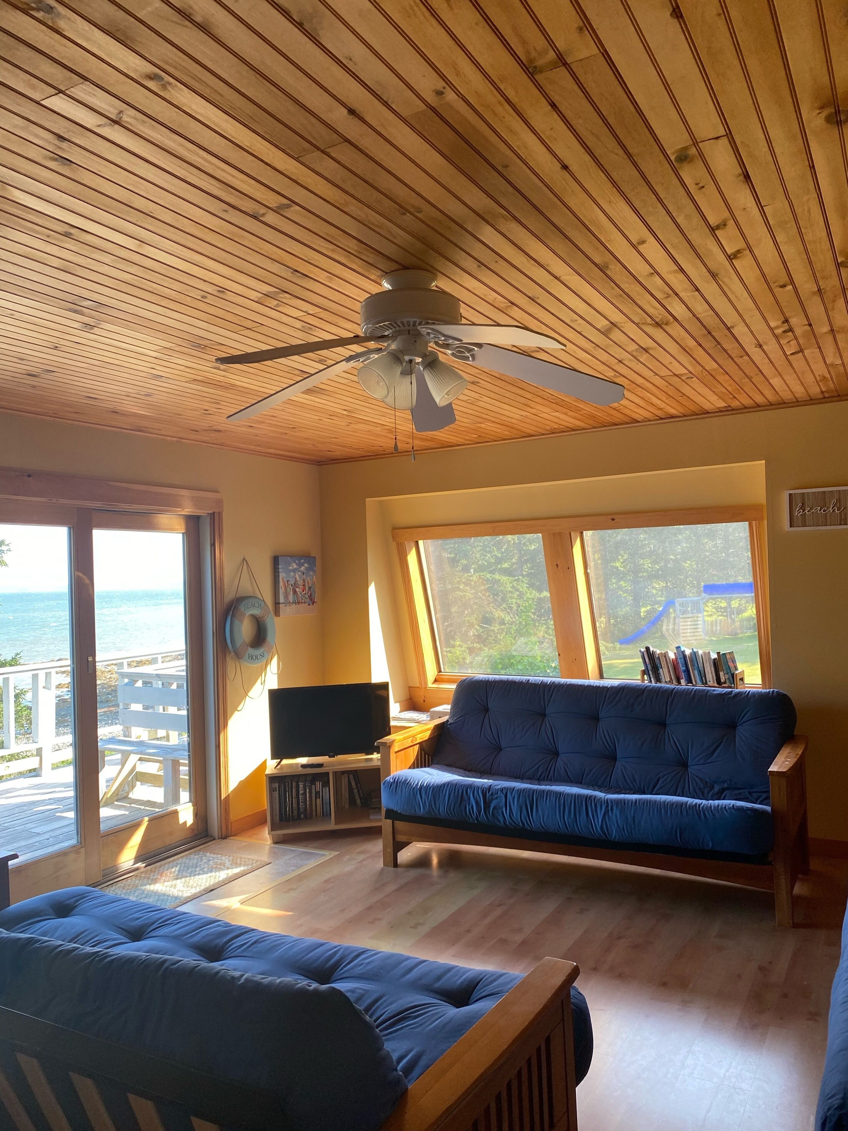 Acadia National Park Seaside Ariel's Grotto Level #2 Sleeps 8 - 15 min to Acadia