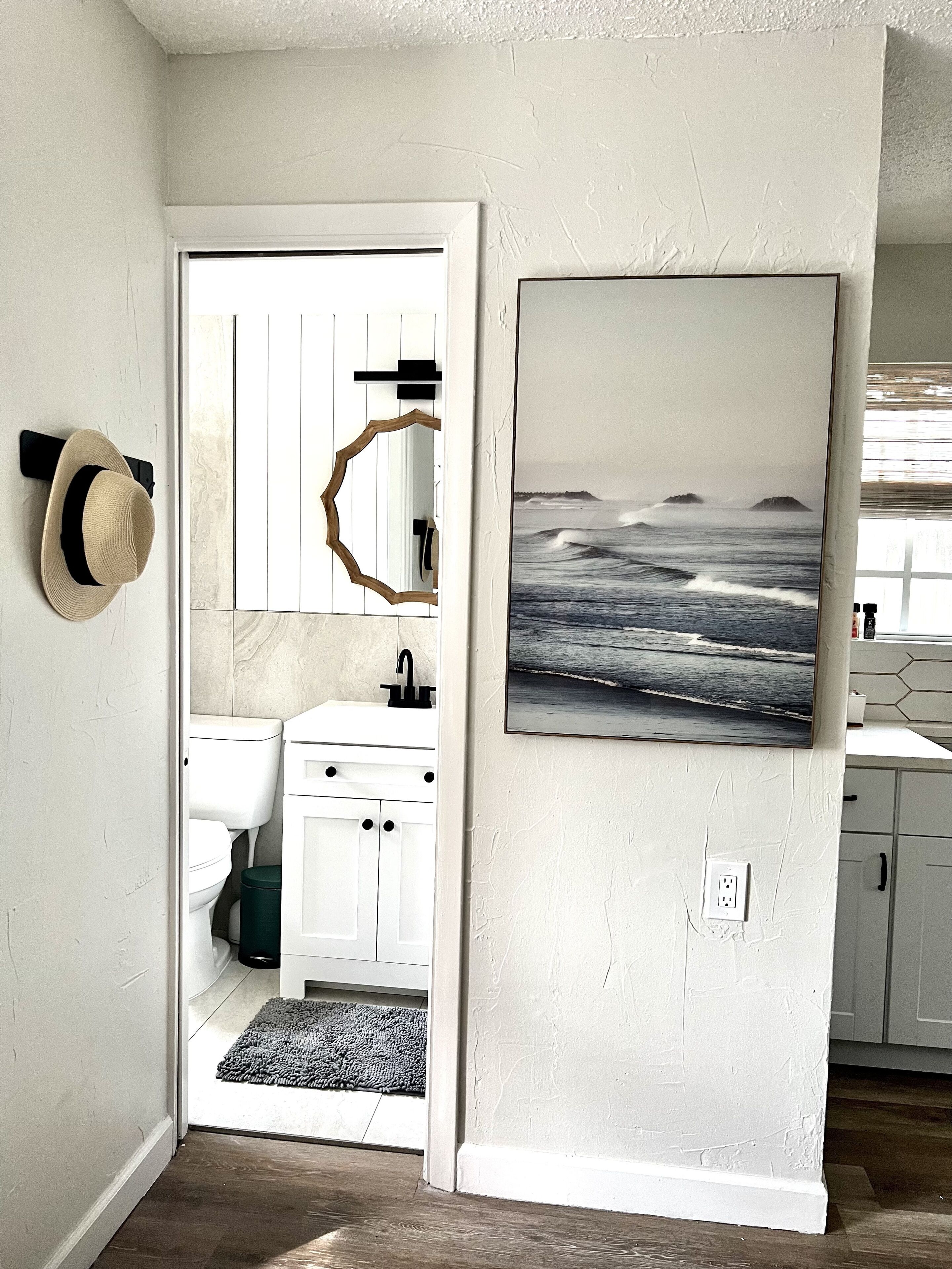 Newly renovated studio walking distance to downtown