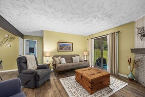 Family Cottage | Living area