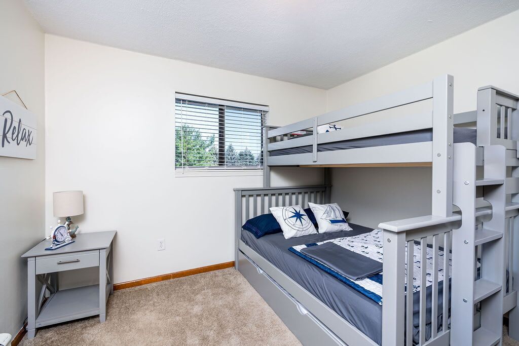 Deluxe-Apartment | Betten mit Memory-Foam-Matratzen, individuell dekoriert