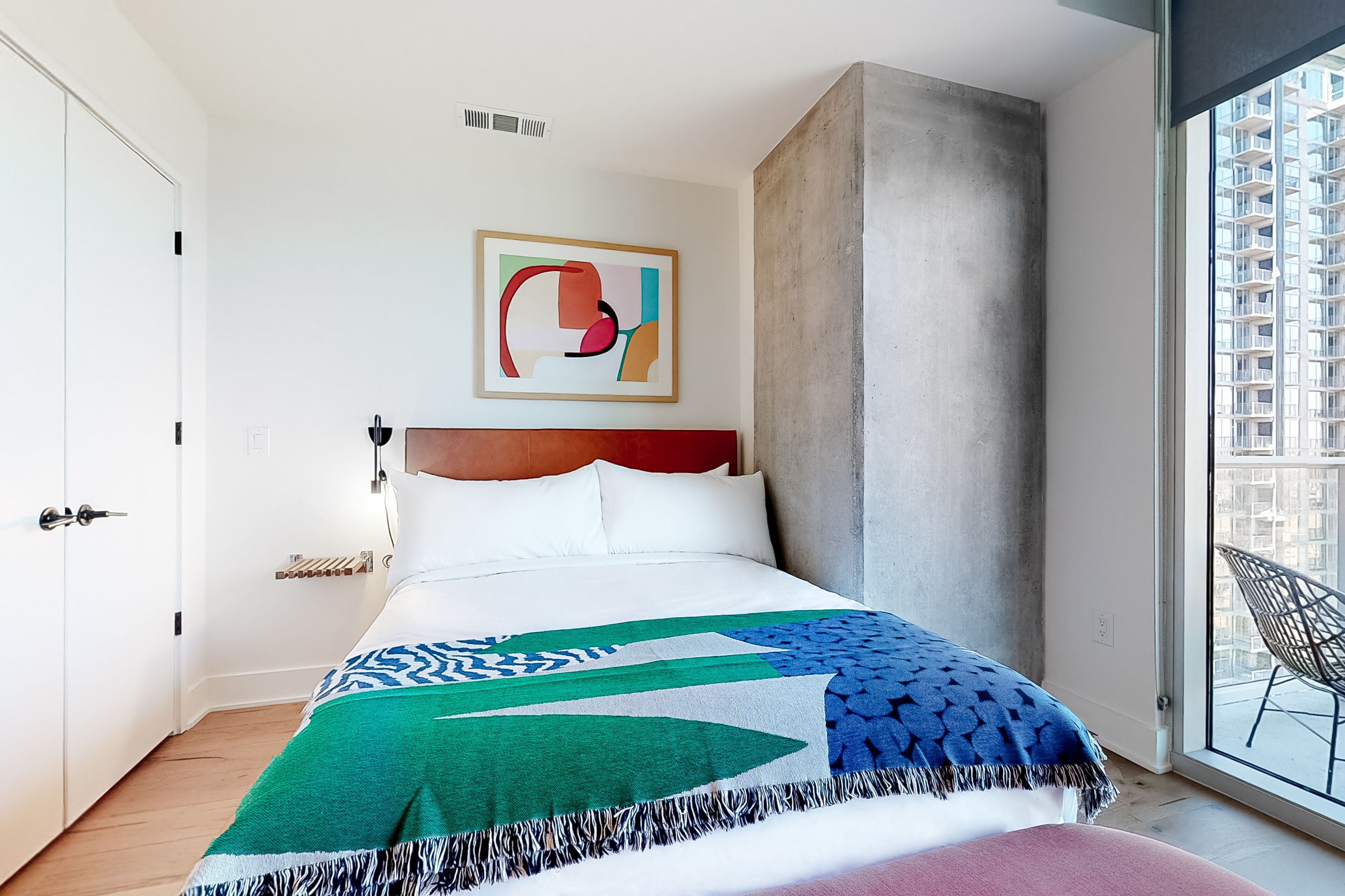 Brand new Rainey Street condo with city views, balcony, WiFi, and rooftop pool