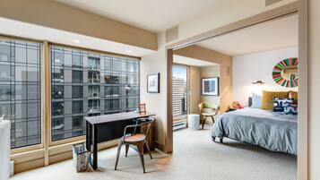 2 bedrooms, iron/ironing board, internet, bed sheets