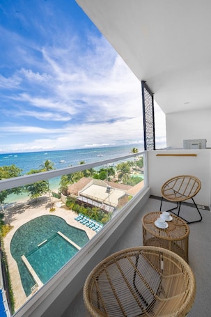 Quarto premier | Vista do quarto. Solea Coast Resort Panglao