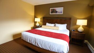 Condo (PB Feb 27th-Mar 6th, 2Mac, Lincoln) | Exterior