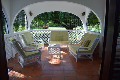 Spacious and versatile 3 Bed Villa with private pool on Sunset Crest, Holetown