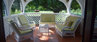 Spacious and versatile 3 Bed Villa with private pool on Sunset Crest, Holetown