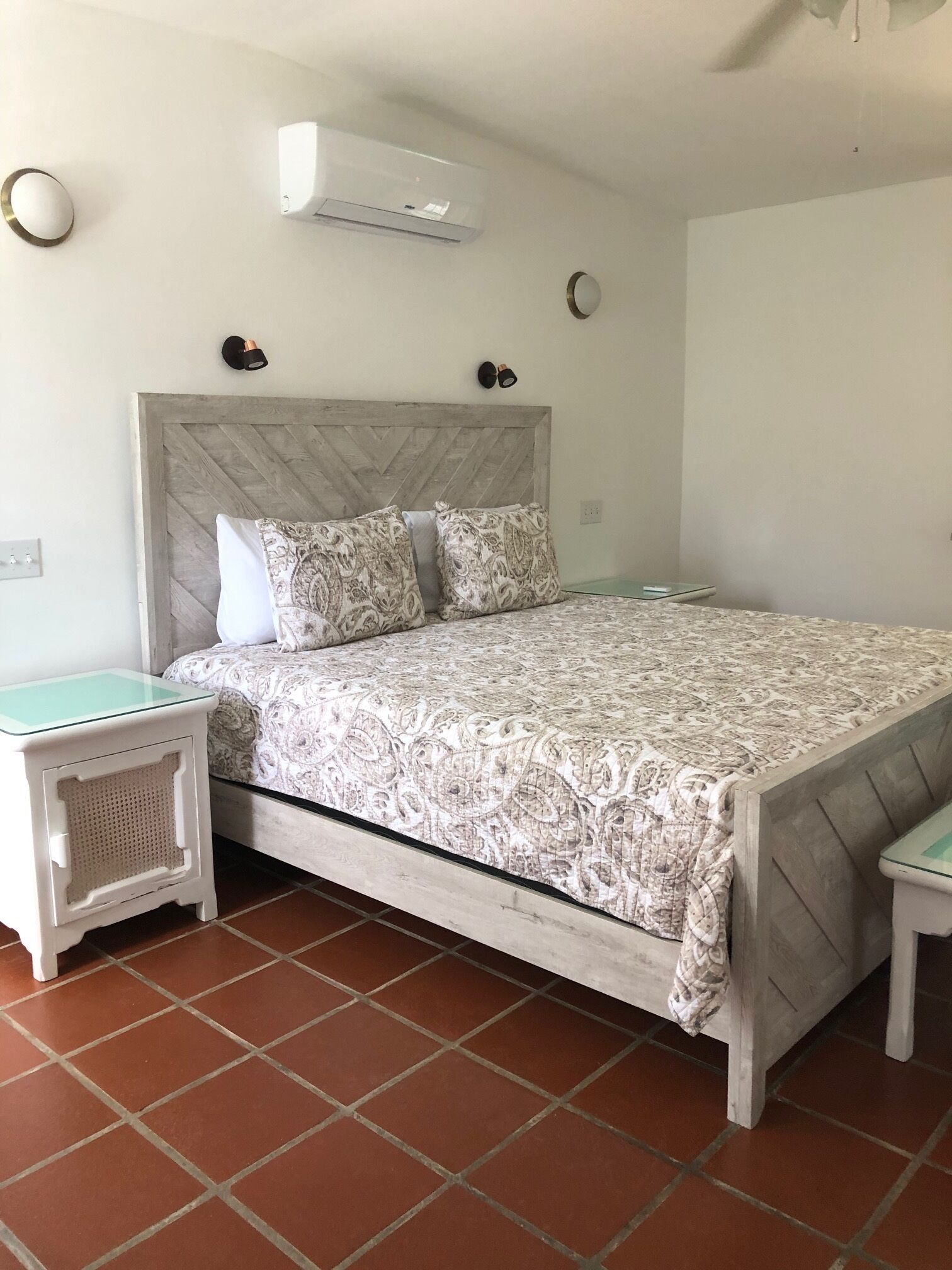 3 bedrooms, in-room safe, desk, iron/ironing board