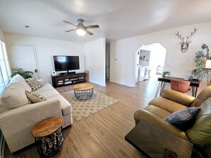 Smart TV, stereo
