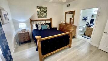 2 bedrooms, desk, iron/ironing board, free WiFi