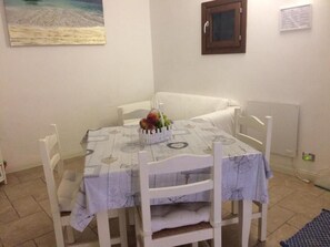 Dining - Entire Holiday House in the center of Cefalù, 2 minutes from the beach! (Cefalù)