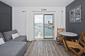 Villa, 1 King Bed, Balcony | Living room | TV