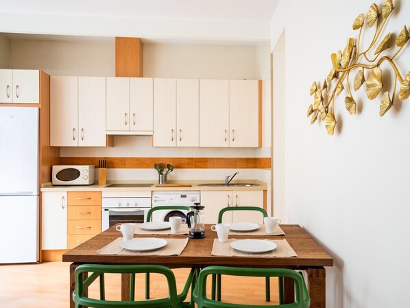 Microwave, oven, coffee/tea maker