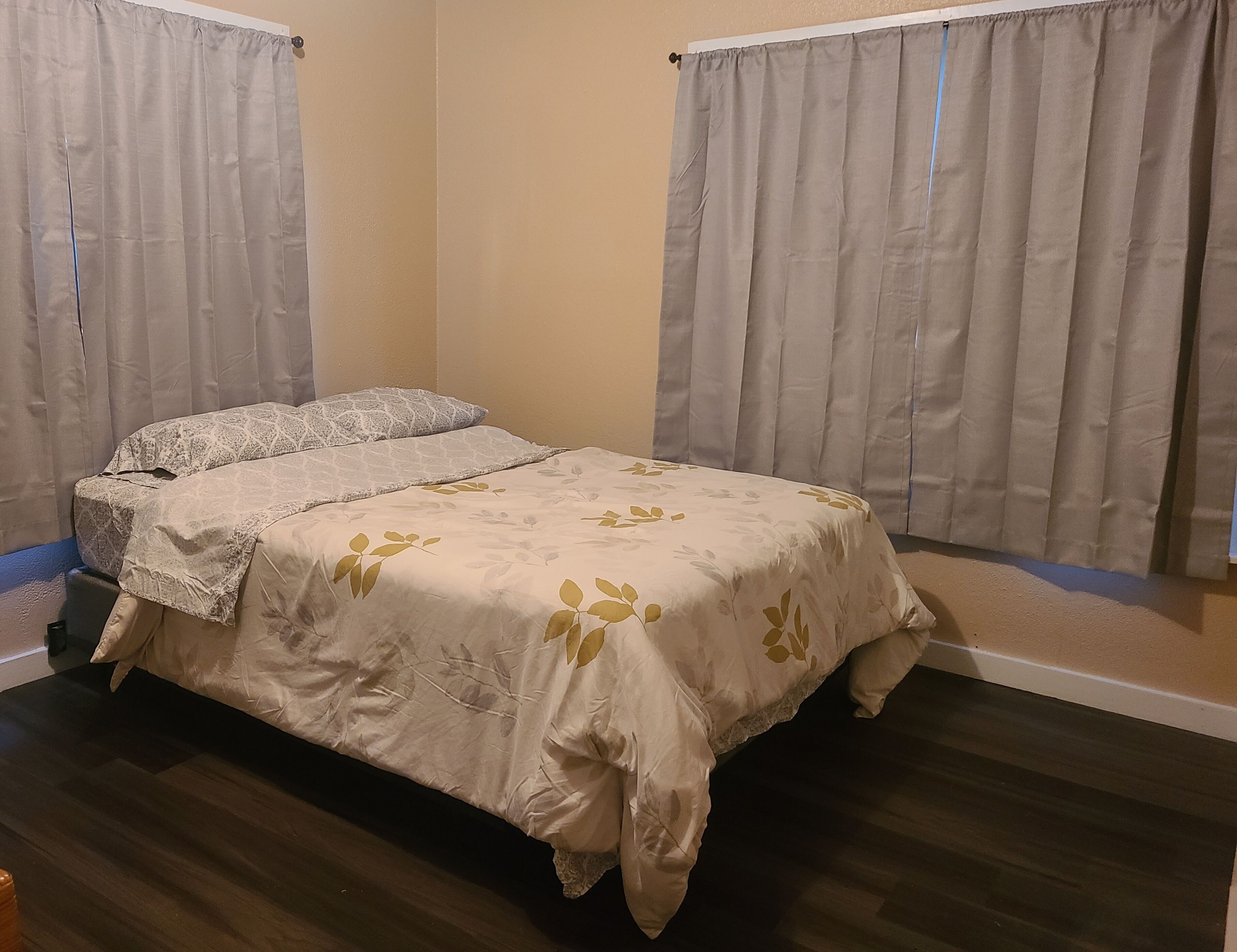 Brightly Homely House 