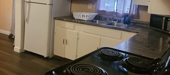 Brightly Homely House 