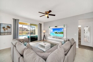 TV, table football, offices - Golf Hideaway With Lake View! Modern Decor and Game Room With Multiple Options! #5pr2197 (Davenport)