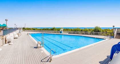 Sea Colony Villa with Central AC & Washer/Dryer - Private Beach & 12 Pools